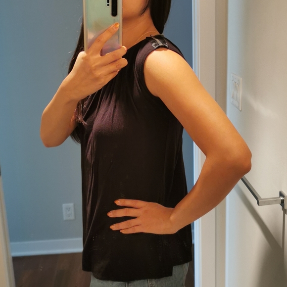 DVF sleeveless zipper collar top - Picture 7 of 7